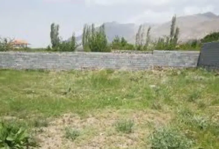 یک قطعه زمین  واقع درروستای سیاهو ـتلسورو