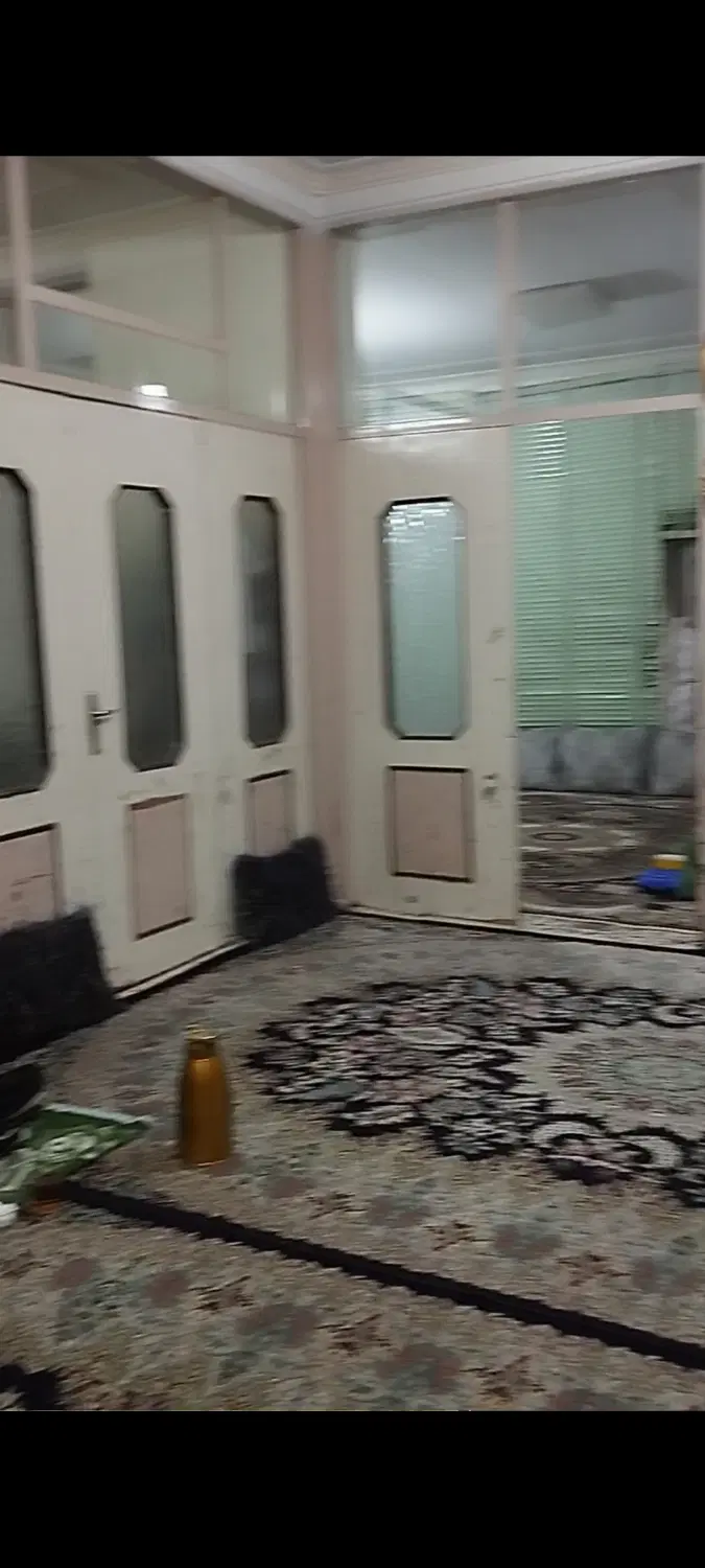 منزل مسکونی بلوار امام زاده جعفر یزذ