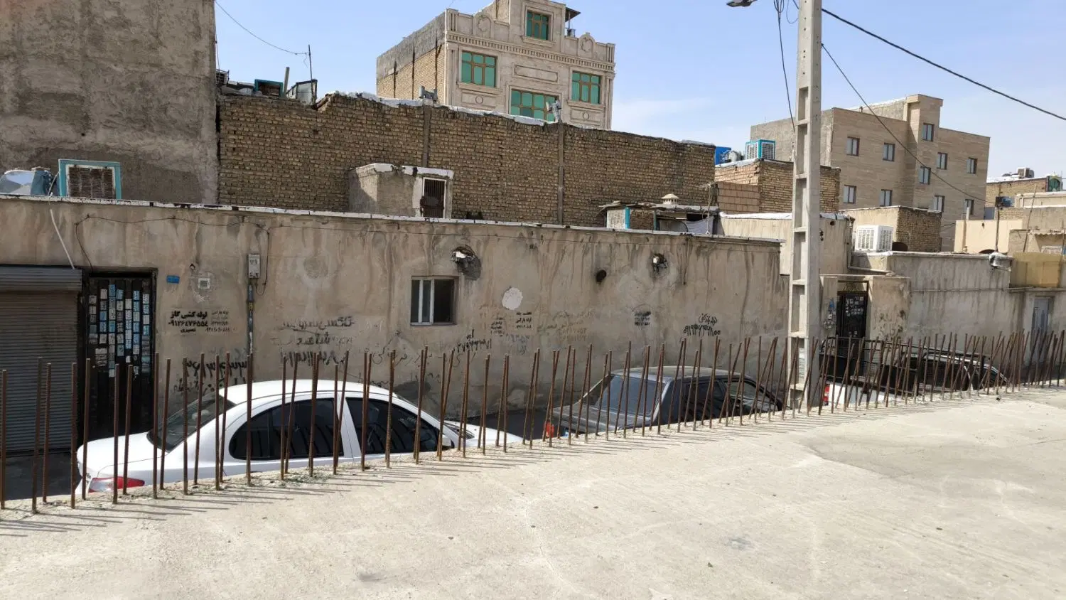 ملک تجاری مسکونی نبش کوچه وخیابان