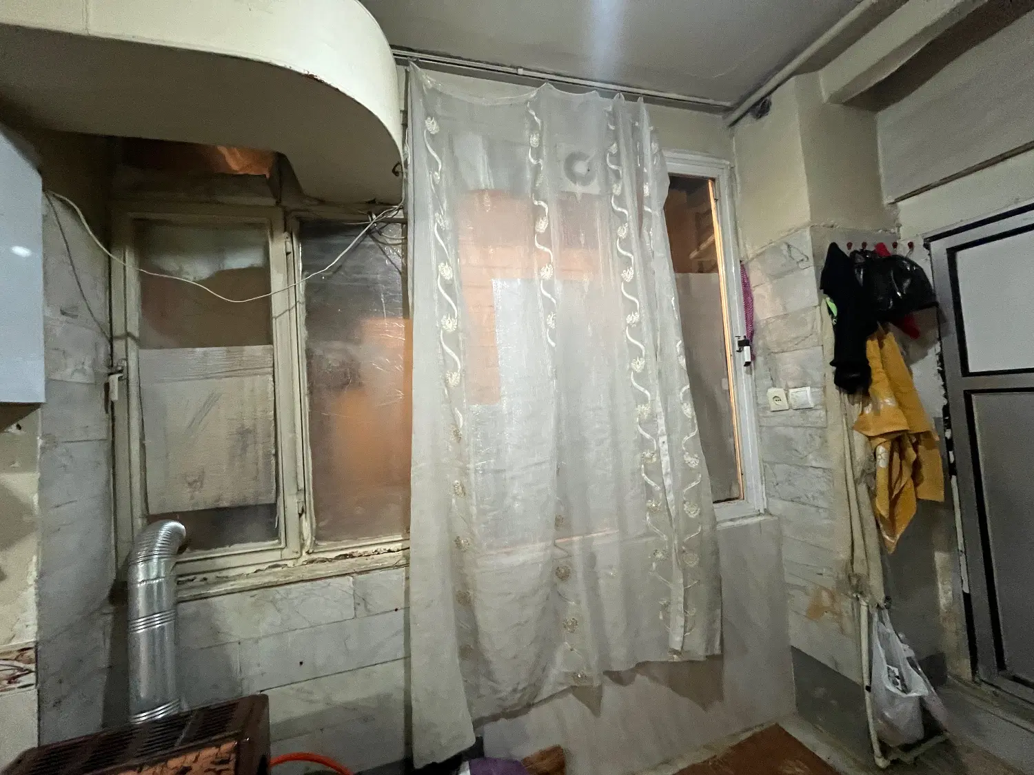 خانه۷۵متربنازمین۴۵متر دوطبقه مجزاسندتکبرگ در بیسیم