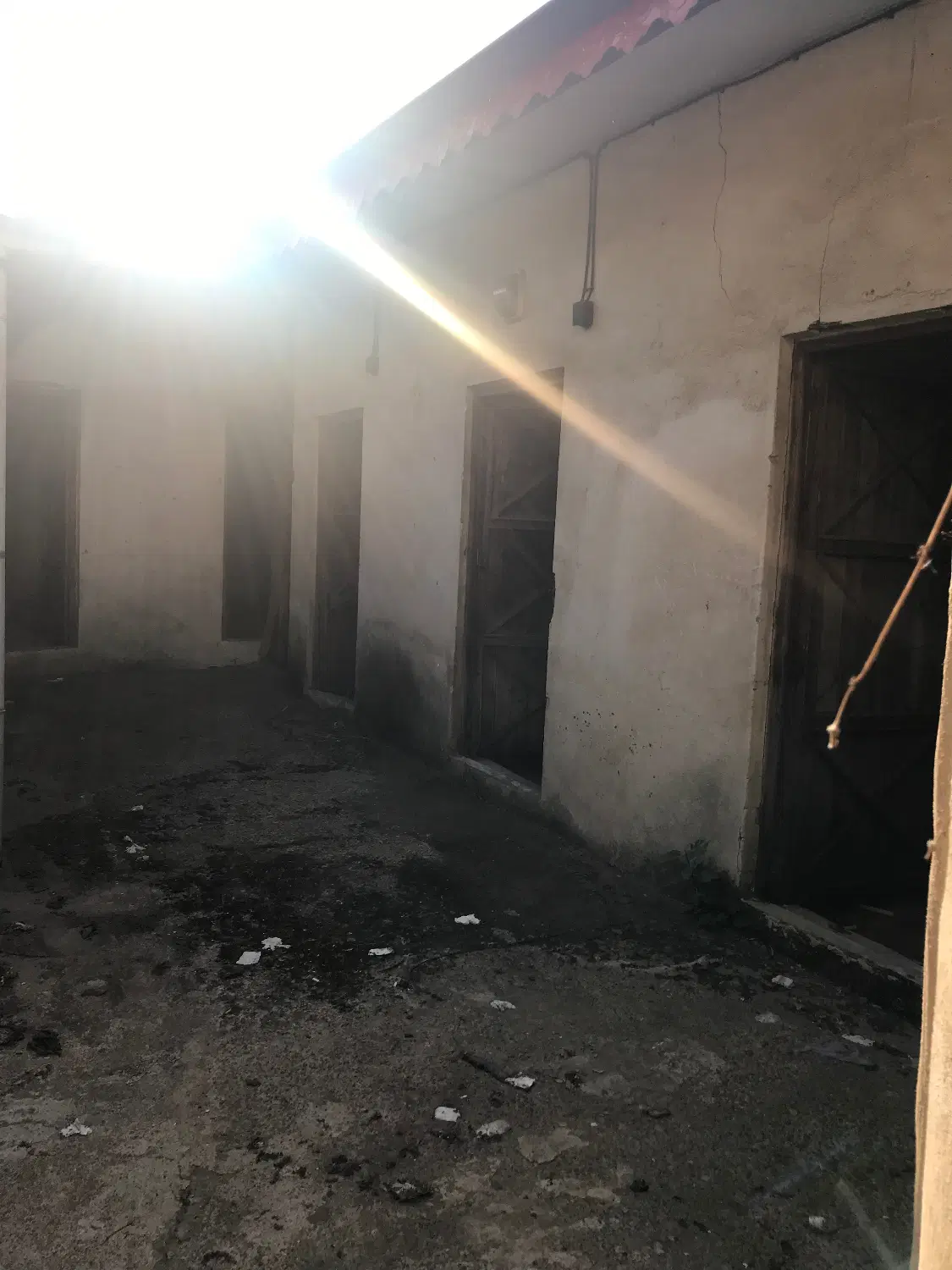 فروش مغازه و انبار در بازار رشت
