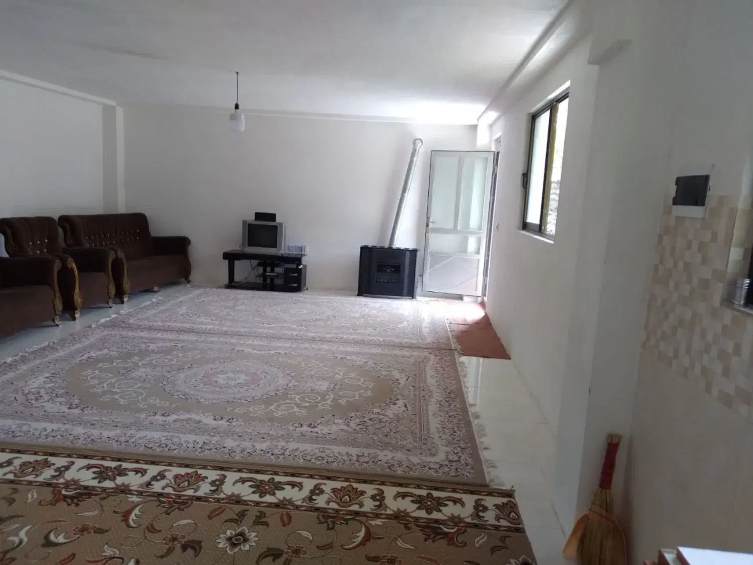 اجاره سالانه ویلا طبقه همکف