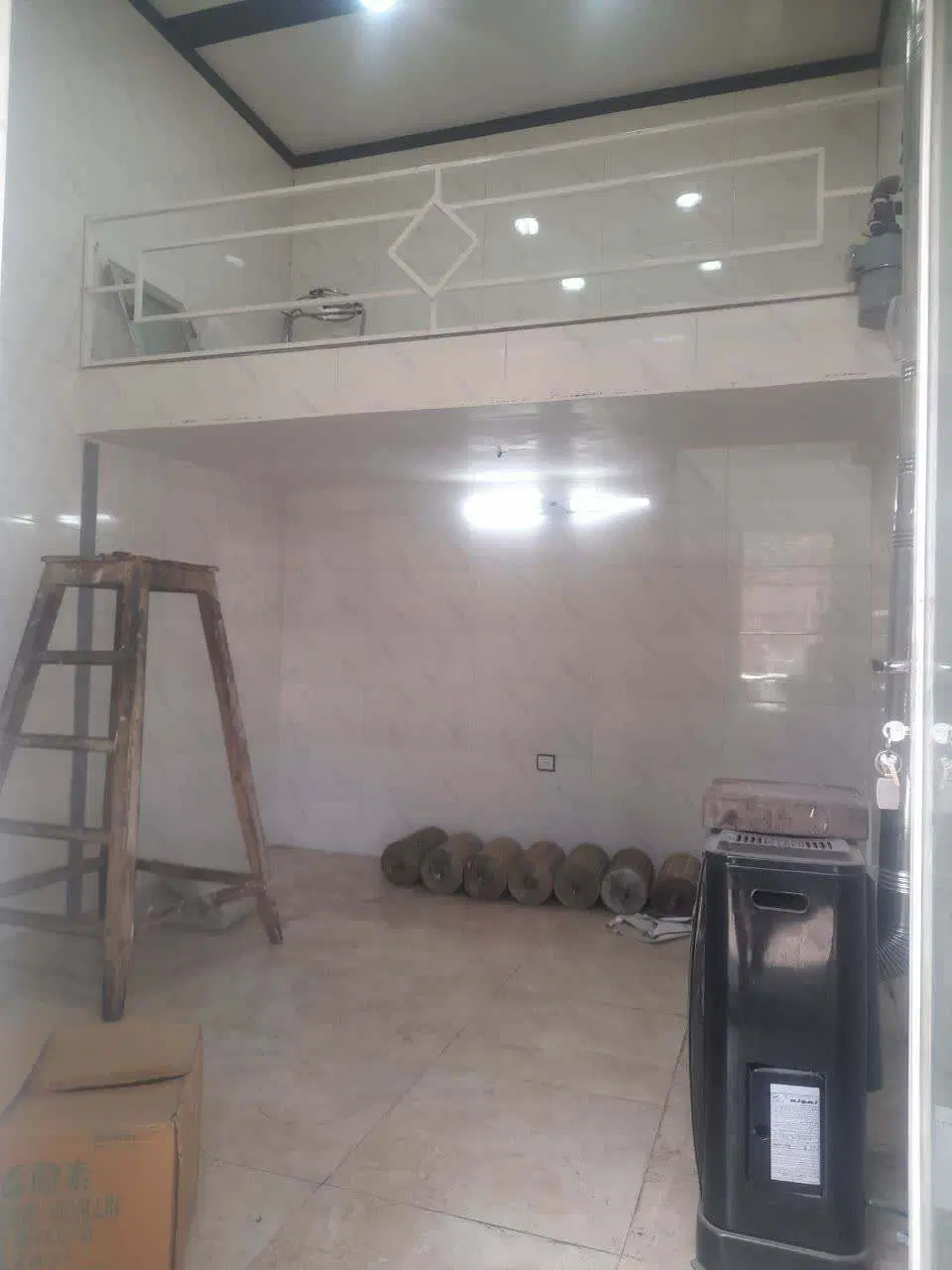 فروش مغازه ۱۲ متری،روبروی بیمارستان امیرالمومنین