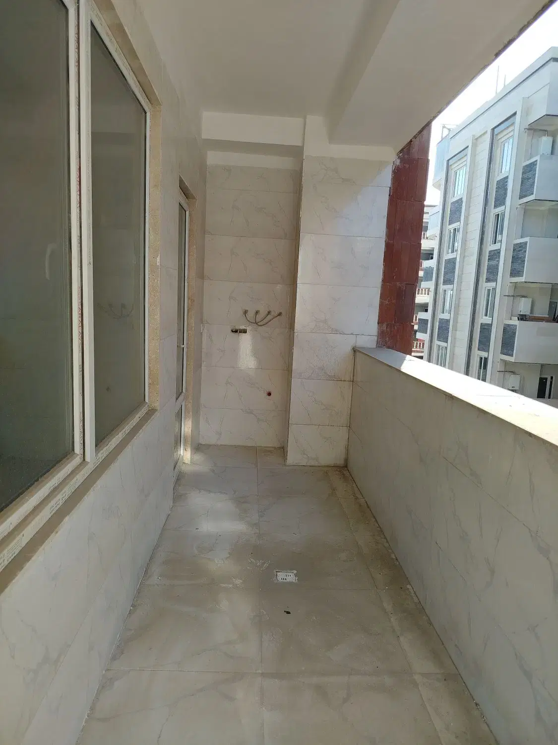 آپارتمان ۱۳۰ متری سنددار