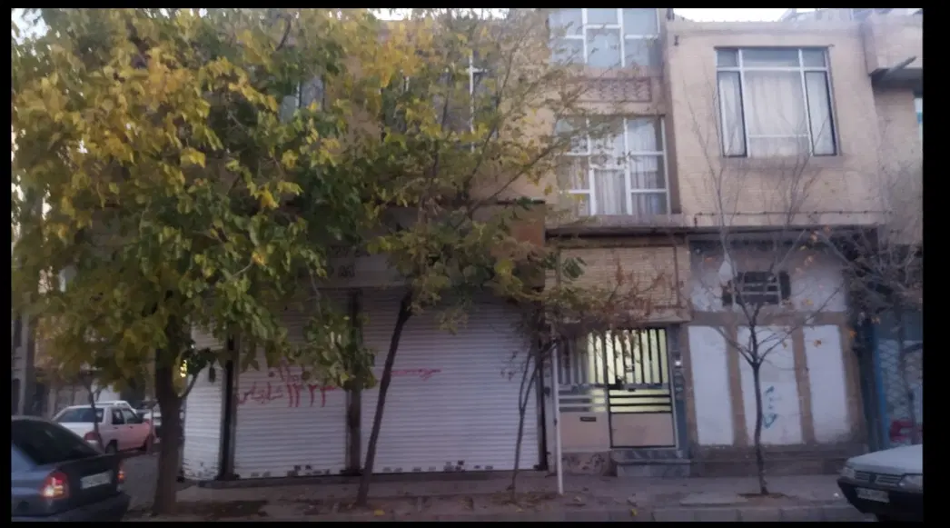 فروش پشت بام منزل ویلایی واقع در طلاب