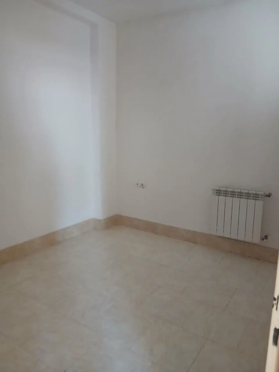 آپارتمان ۸۱ متر دو خواب خیابان شجاعت