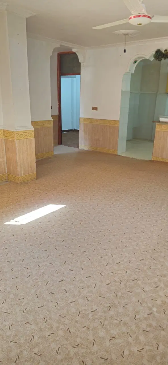 منزل ویلایی سرجاده اصلی نفتک