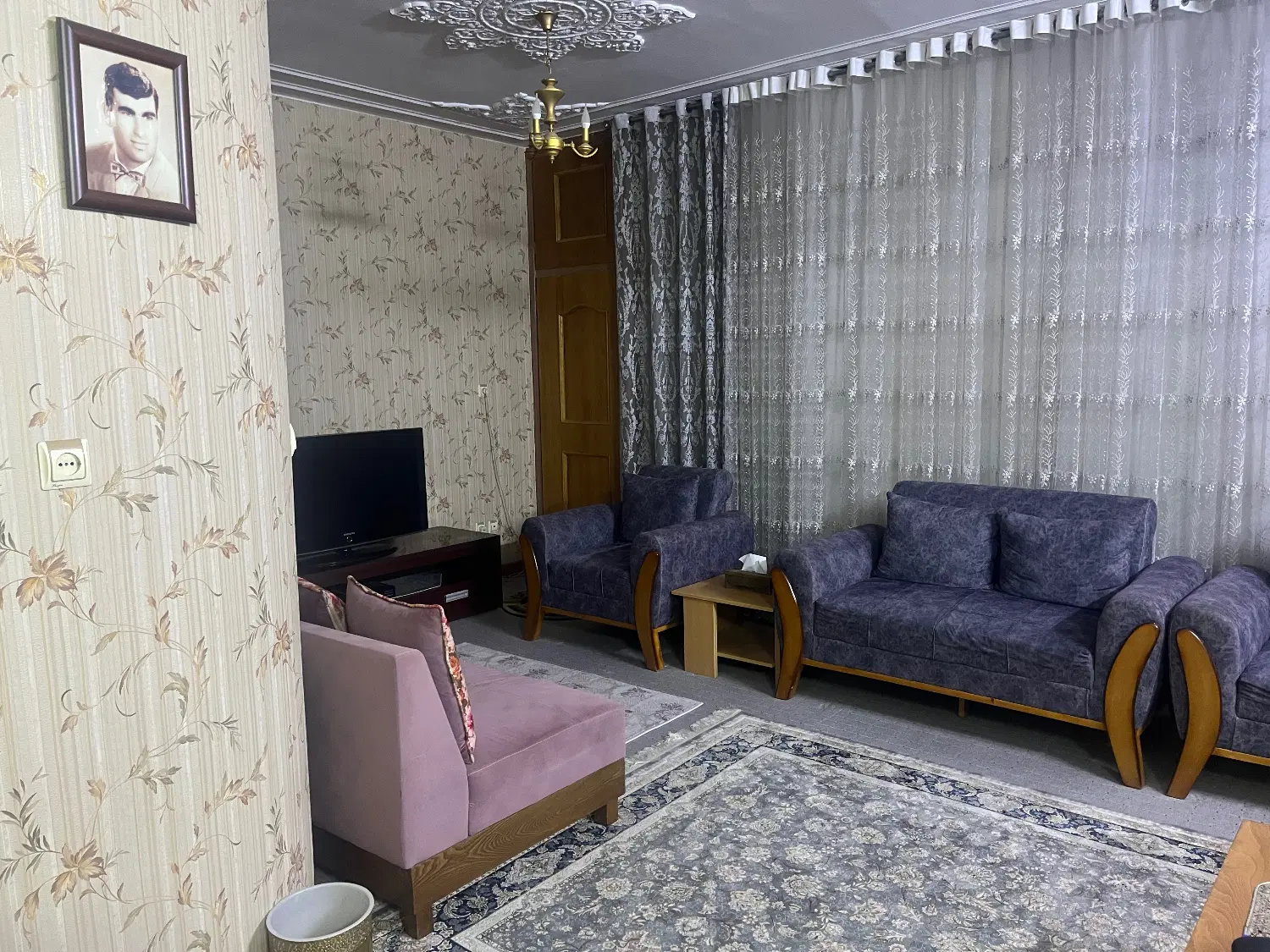 اپارتمان جنوبی نزدیک خیابان
