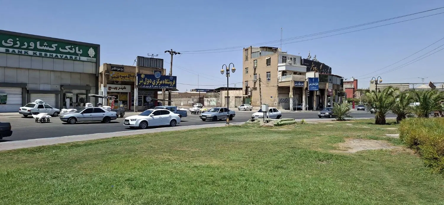 فروش مغازه در میدان انقلاب