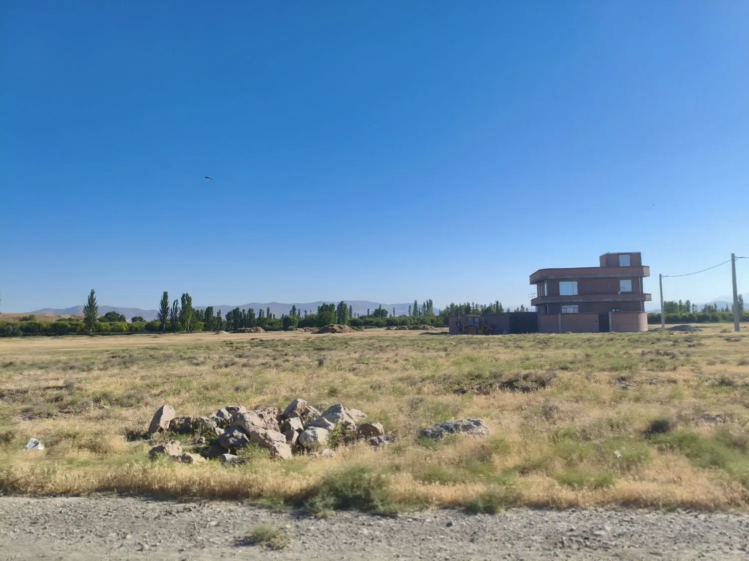 زمینهای طرح هادی روستای حسنلو