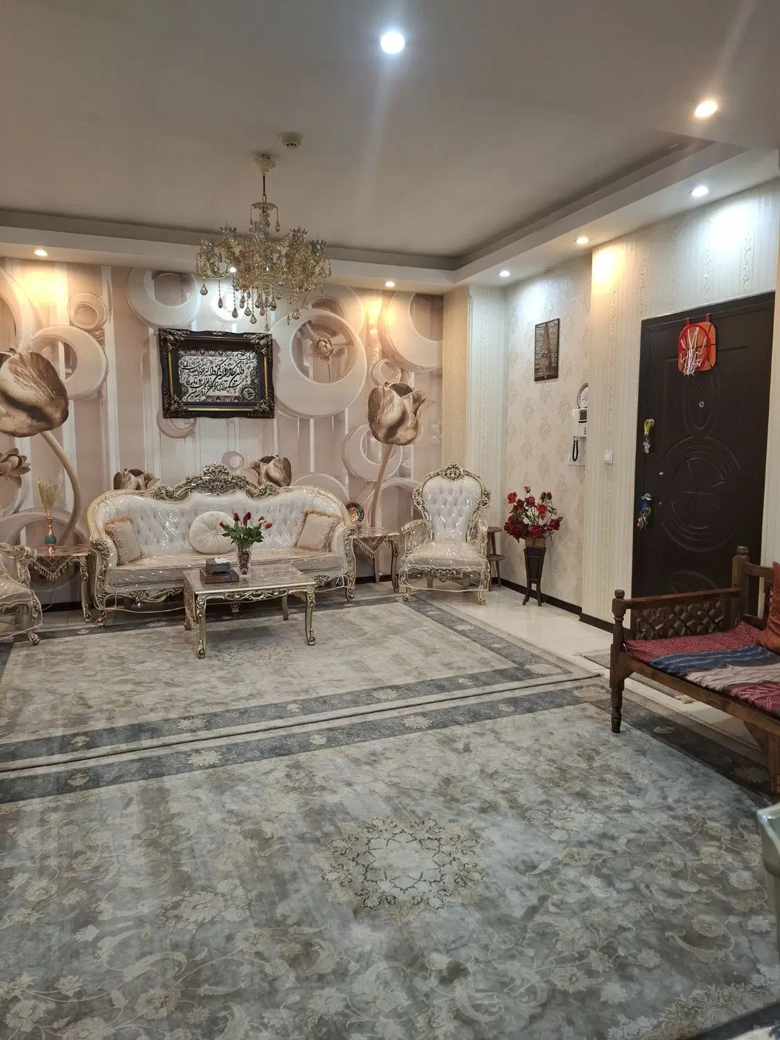 آپارتمان ۷۸ متری تختی