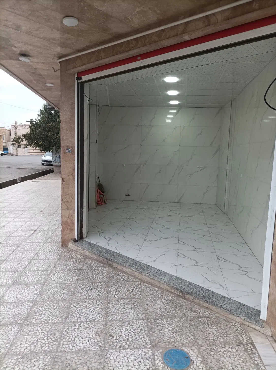 فروش خونه همکف با تجاری