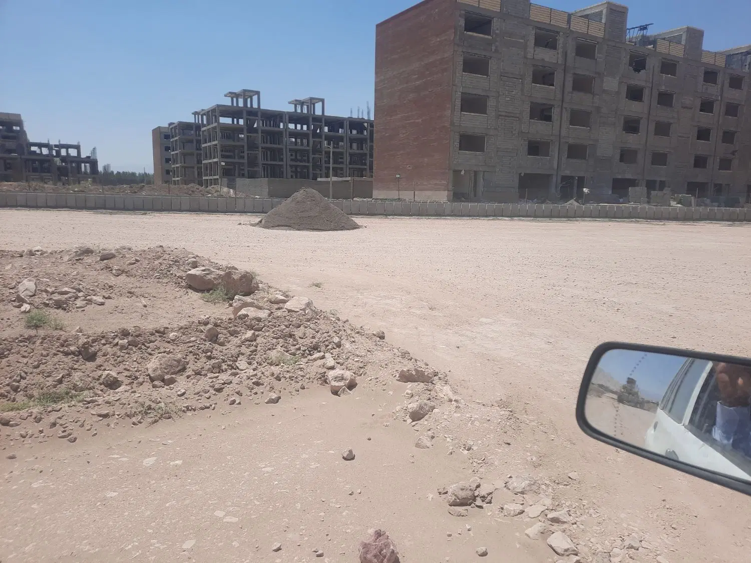 زمین باغ راه زائر