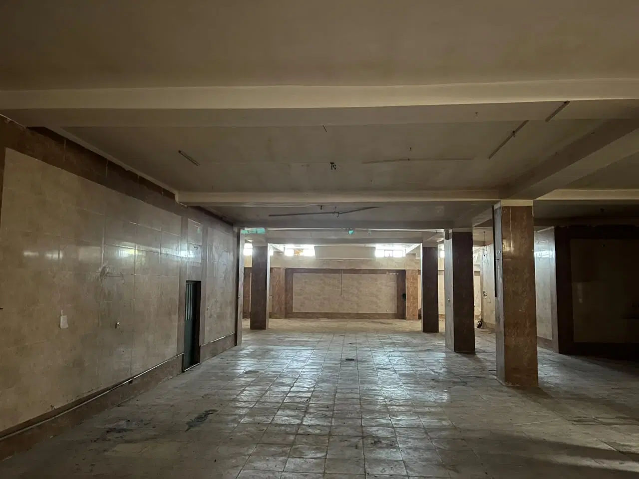 اجاره زیر زمین ارتفاع ۴متر (رهن و اجاره)