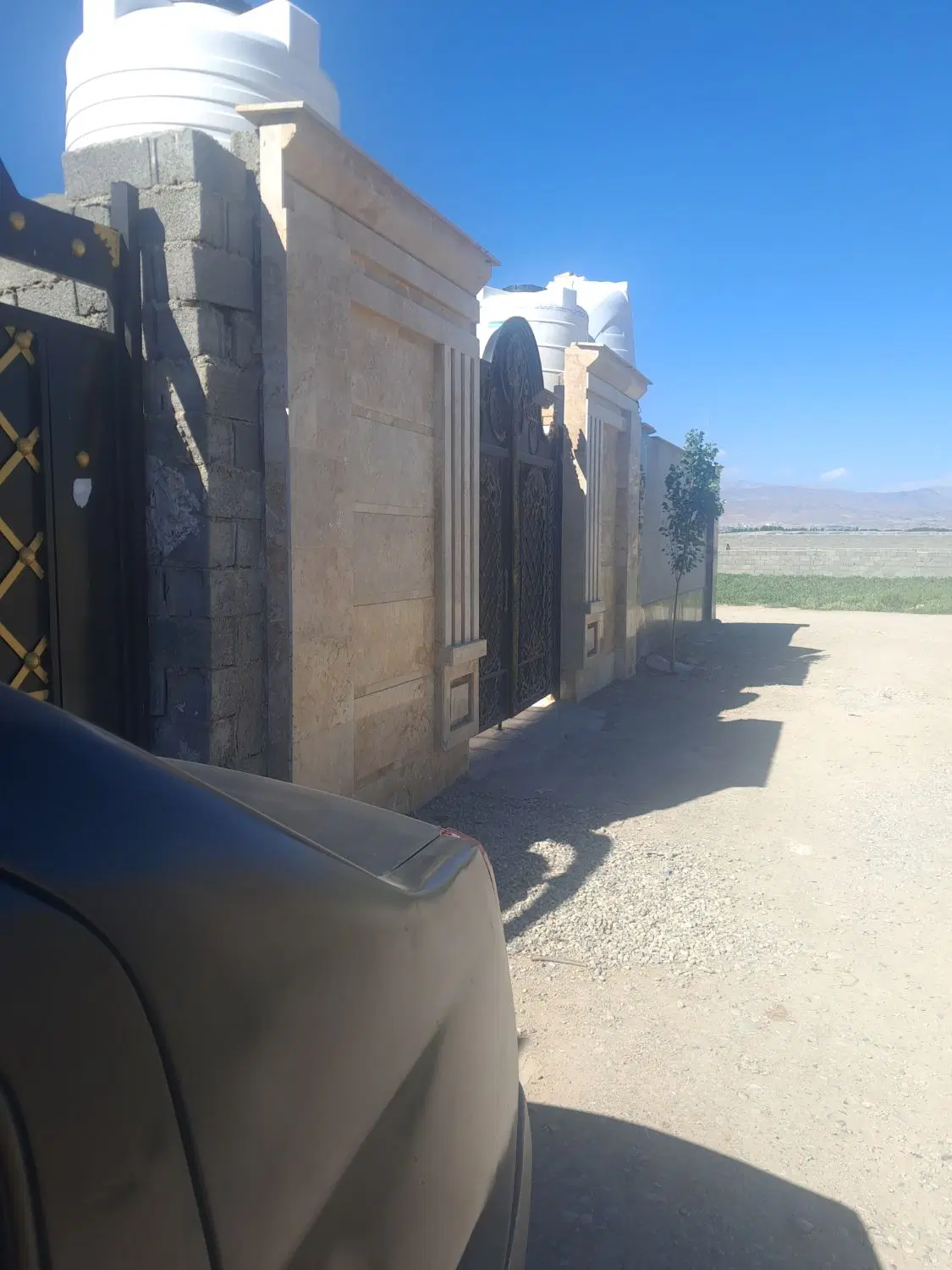 یه قطعه زمین