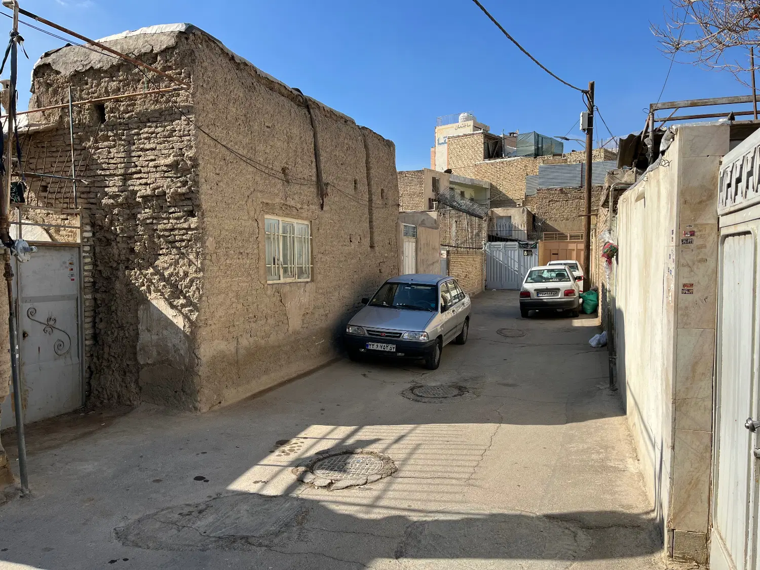 خانه کلنگی قدیمی صمدیه