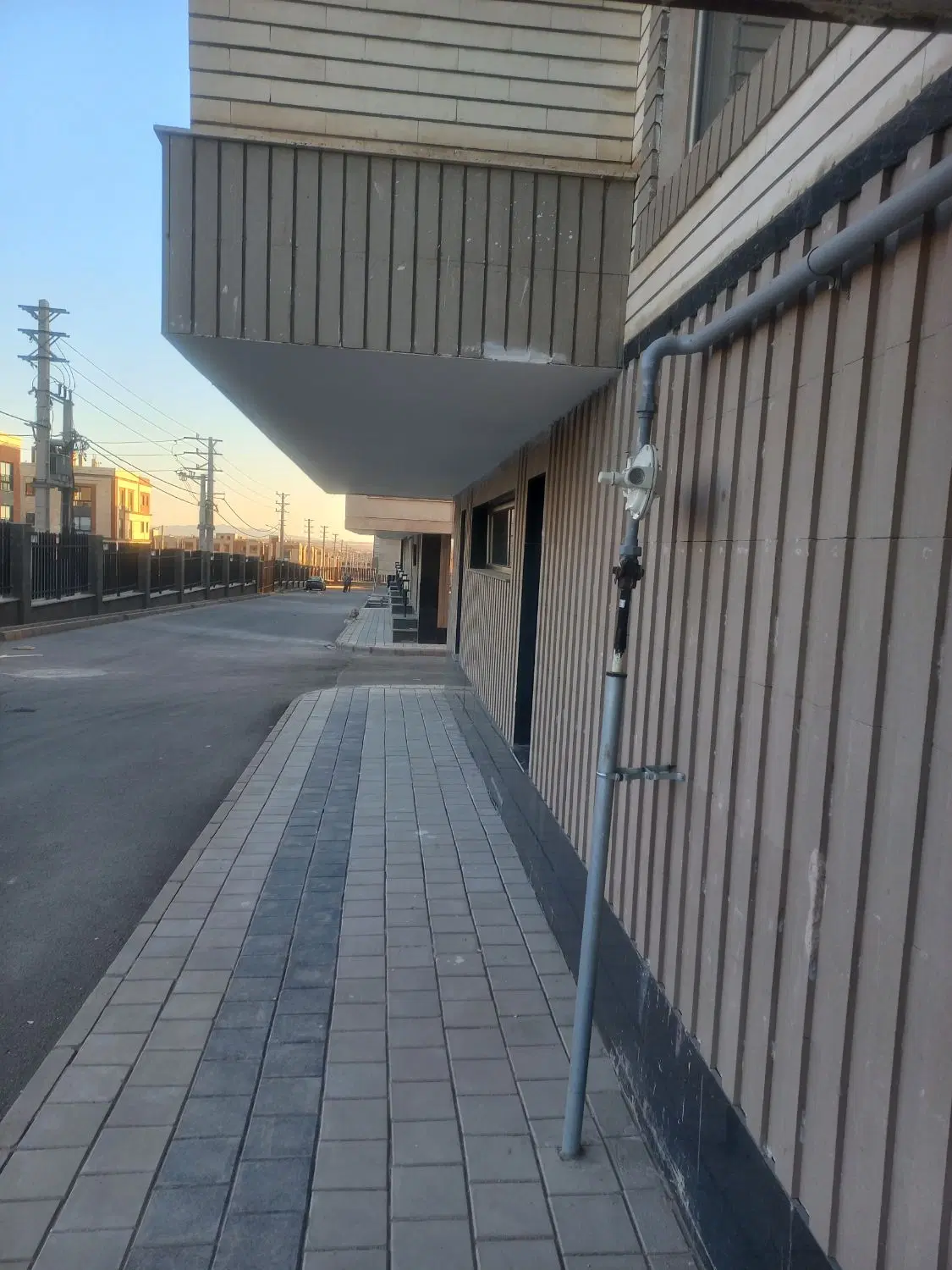 ویلایی عمارتی ۴واحدی (رهدشت پیام)