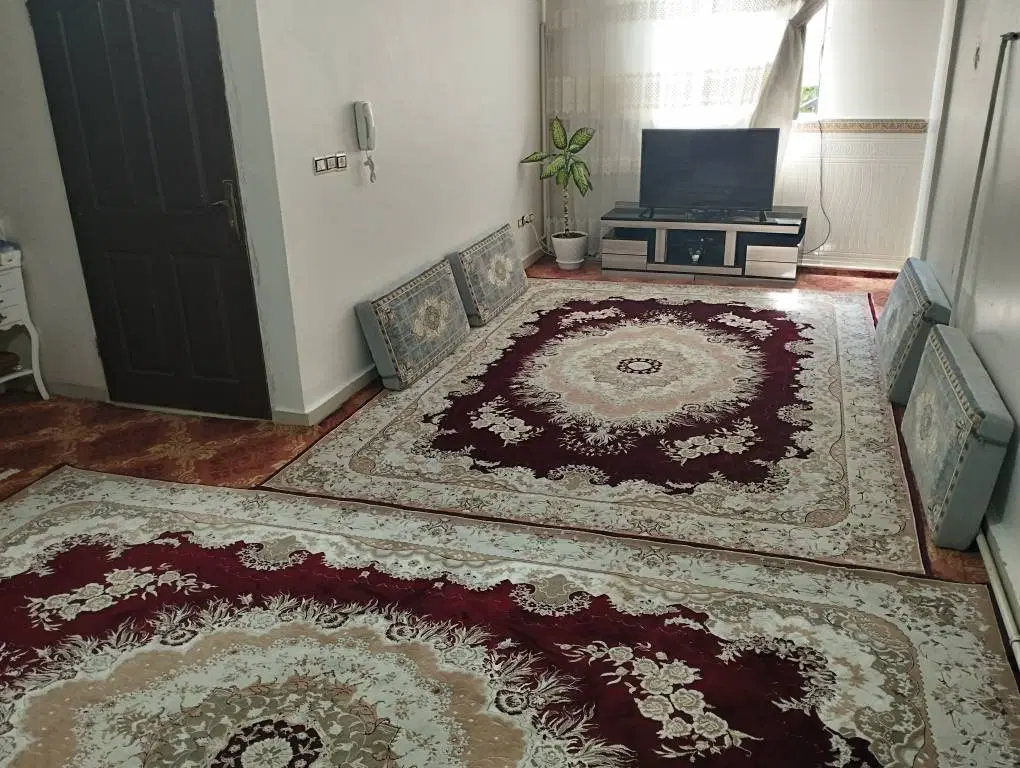 فروش خانه ویلایی دو طبقه، دو واحد ۶۰ متری،هجرت ششم
