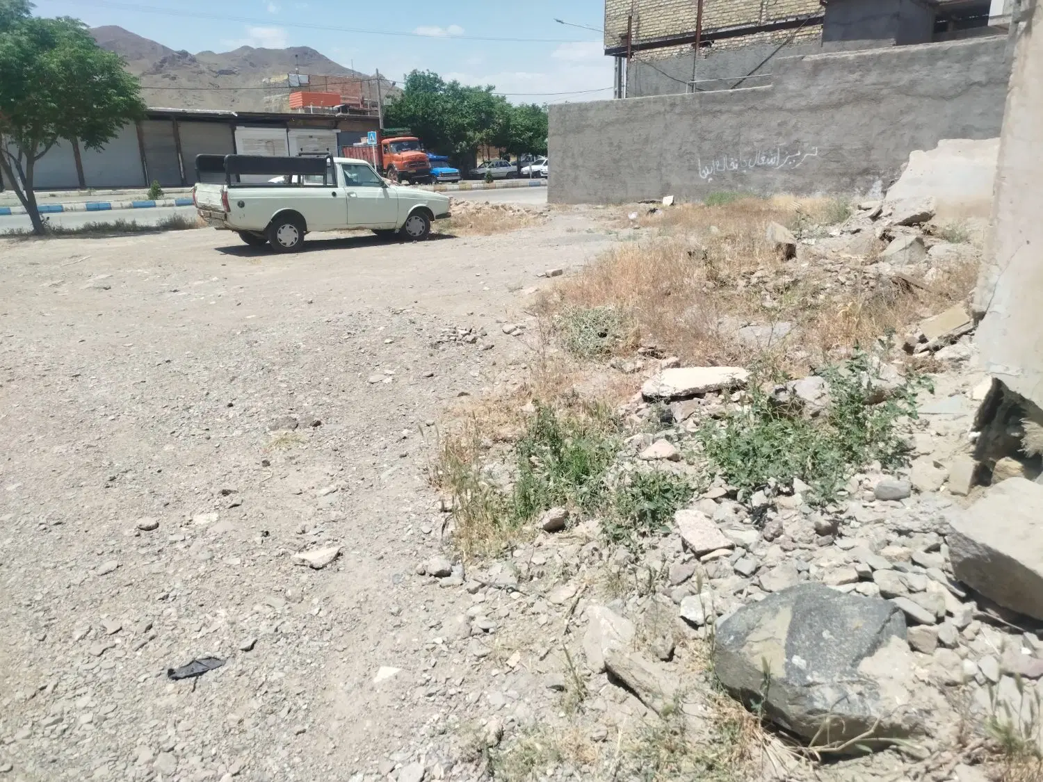 زمین ساخت و ساز
