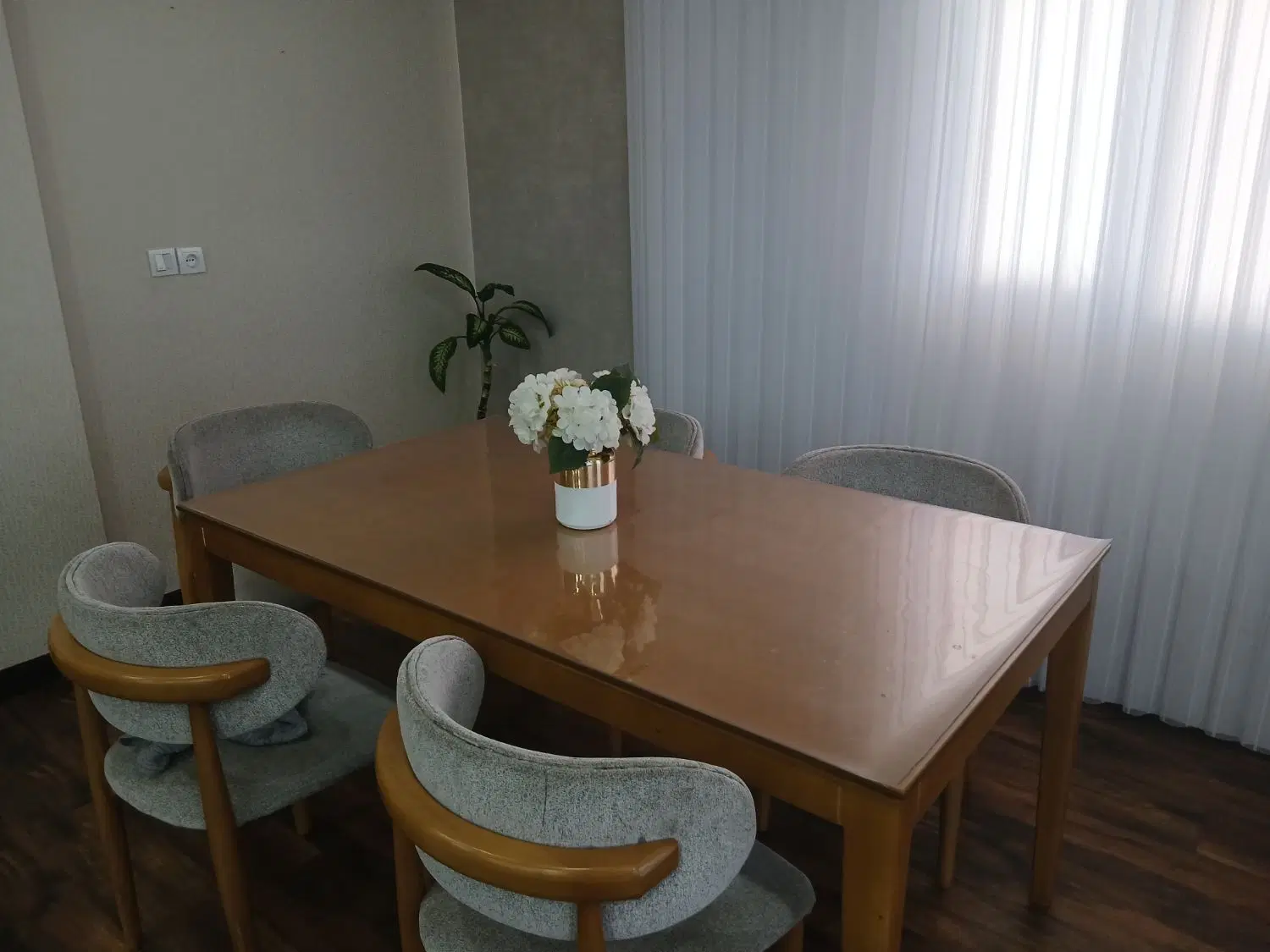 آپارتمان کوی اندیشه