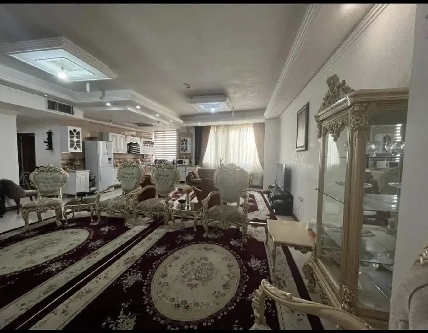 آپارتمان۱۳۰متری خوش نقشه_سه کله_فوری فروشی
