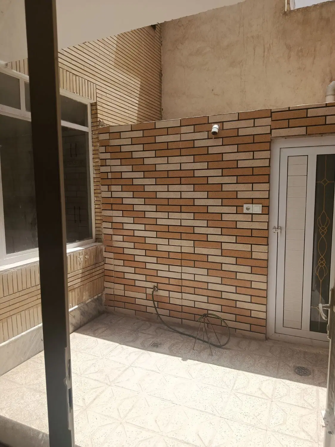 رهن و اجاره طبقه همکف یک خواب 75متری