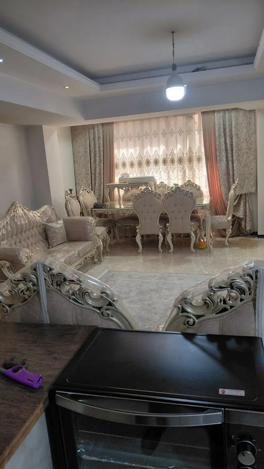 اجاره ۹۵ متری خیابان بازرگانی میخک