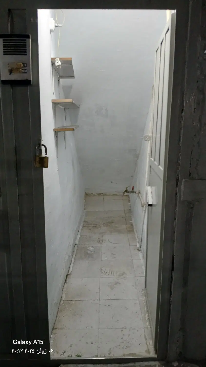 زیرپله بحر خیابان
