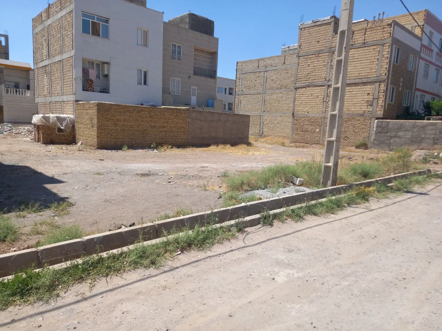 زمین مسکونی الوند