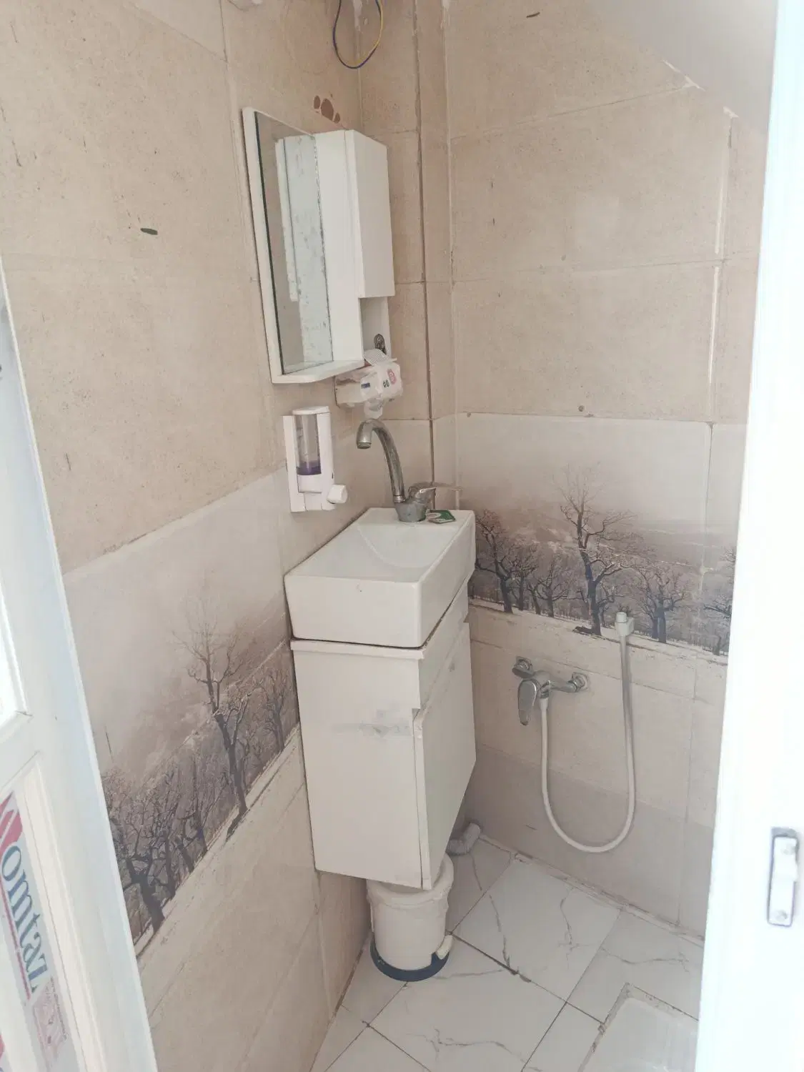 منزل همکف جلوقواره تمیز