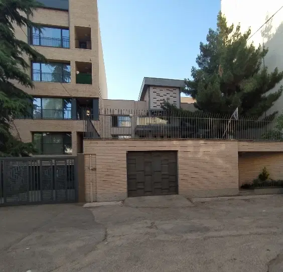 رهن و اجاره ویلایی 120 متر _ میرزاده عشقی