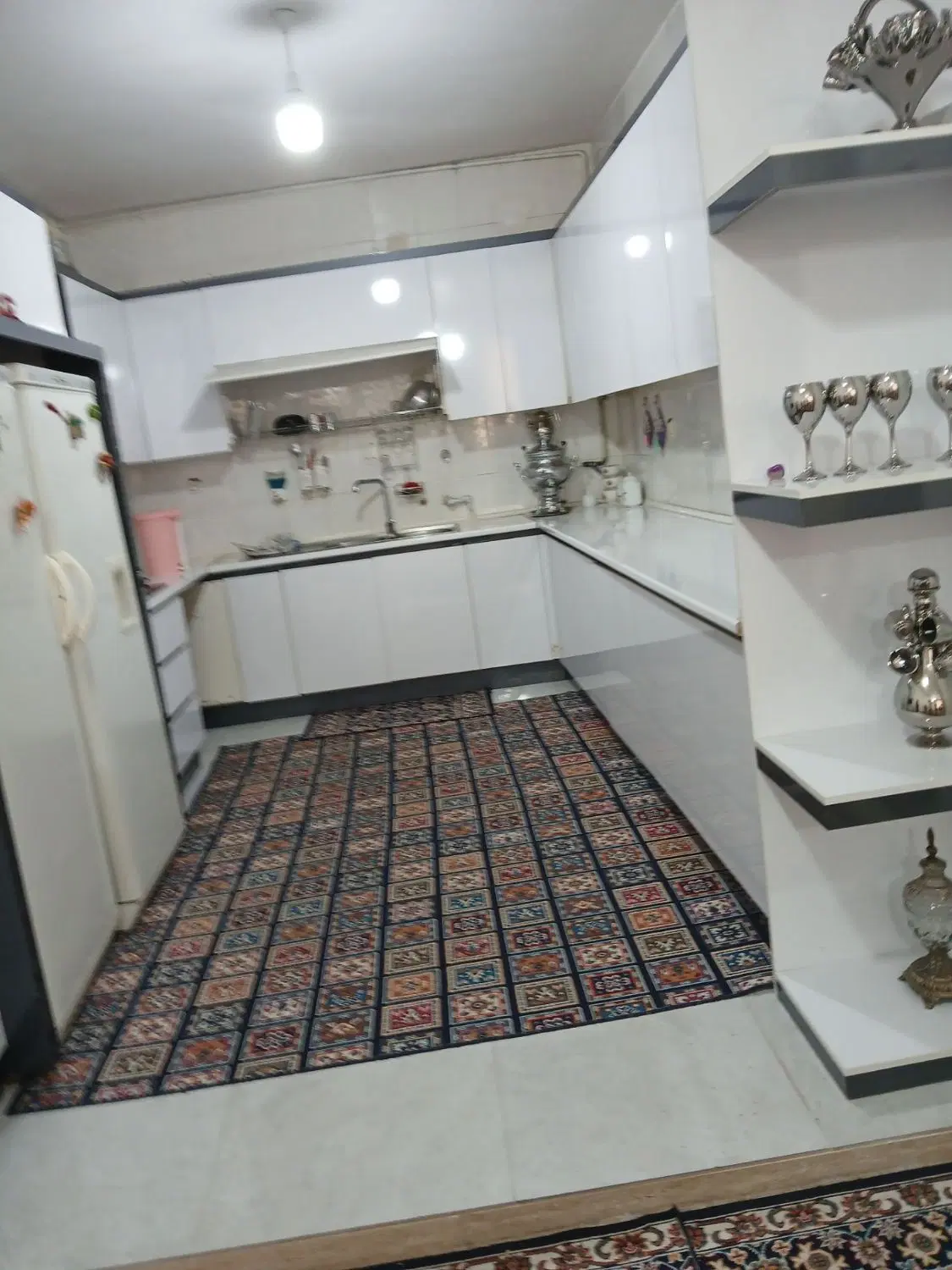 خانه دوطبقه فروشی در پشته حسین اباد