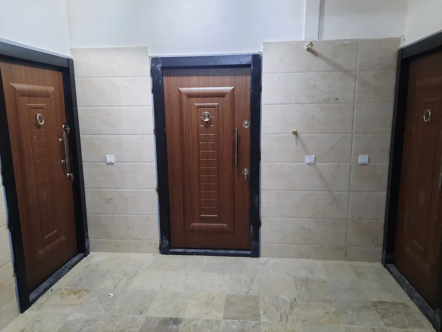 اپارتمان های ۱۳۵ و ۱۲۰متری کمالشهر جهان آرا