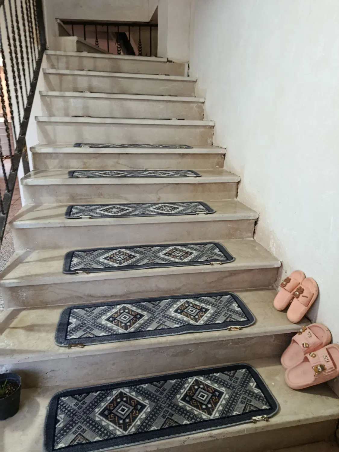 فروش آپارتمان طبقه اول