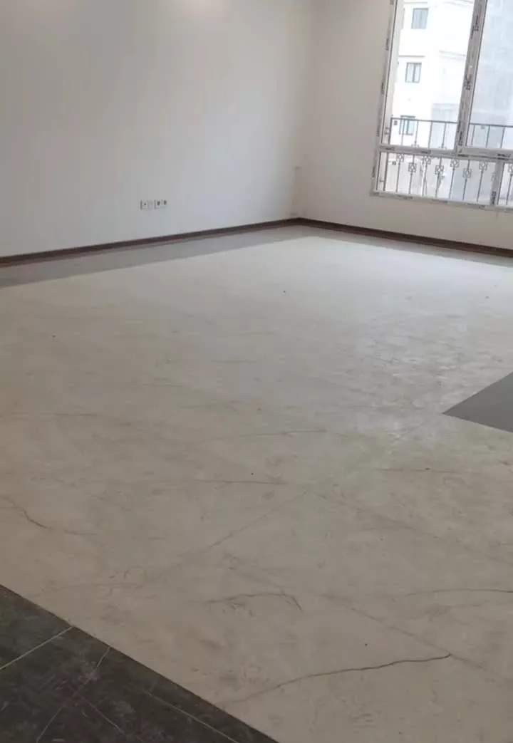 ۱۰۳متر آپارتمان کلیدنخورده خیابان حافظ