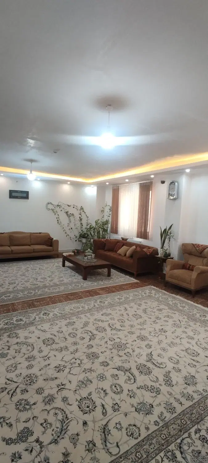 آپارتمان ۱۴۰ متری ۳ خواب تقاطع نصر و شورا