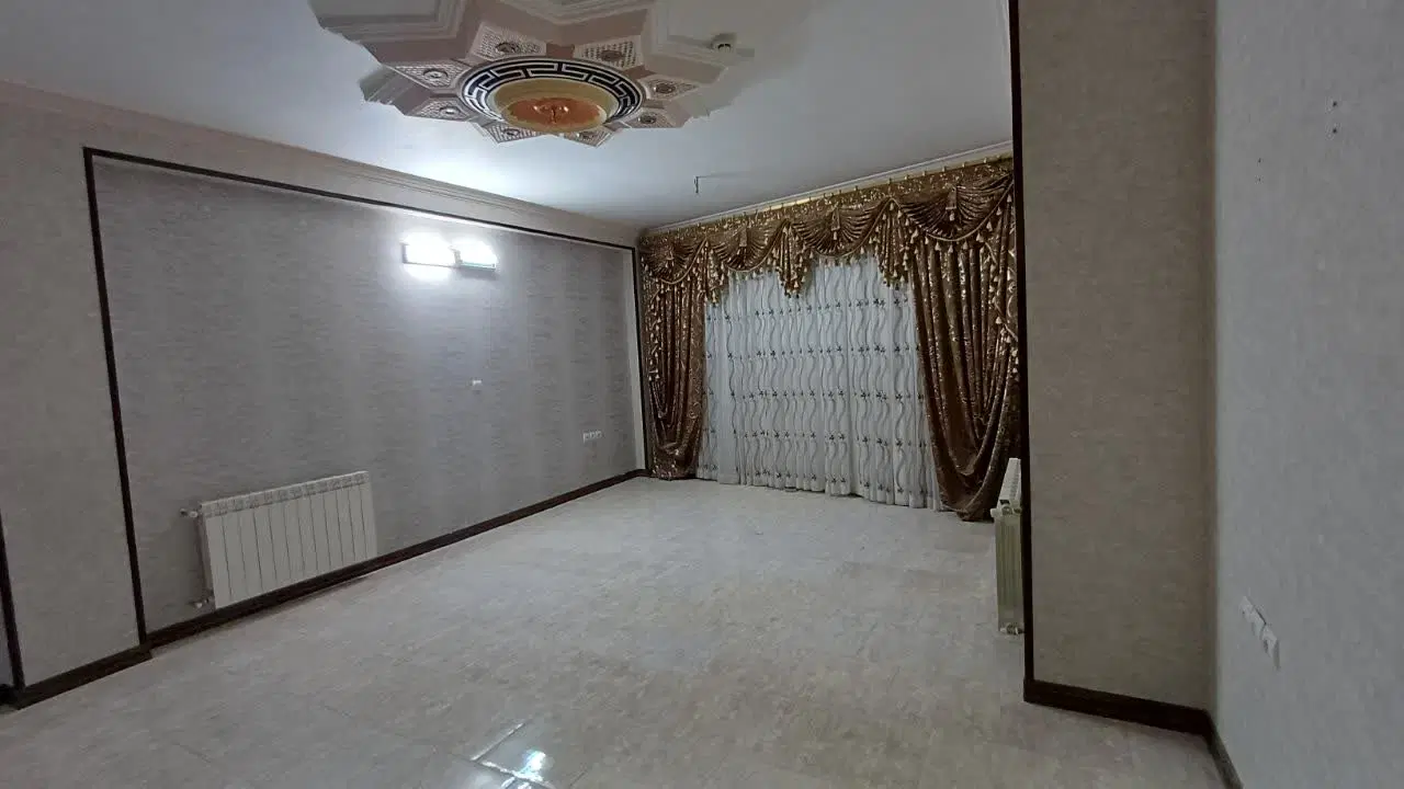 آپارتمان ۹۲ متری شیک،آزادشهر