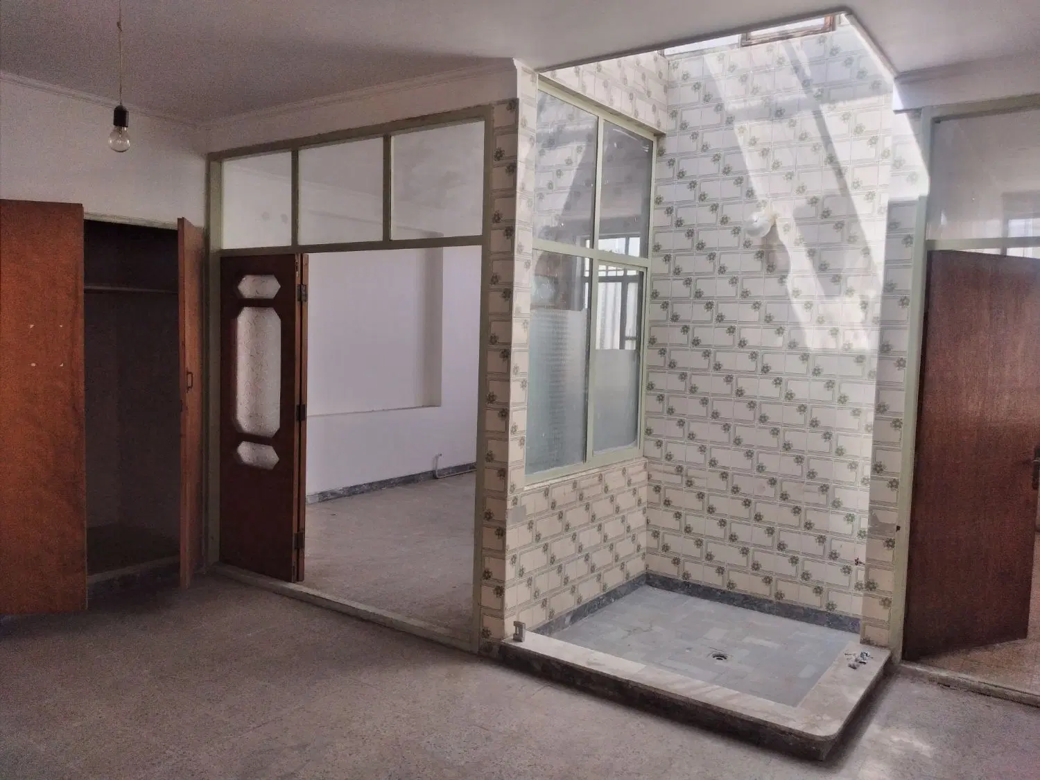 اجاره مناسب انبار . کارهای خدماتی و ...