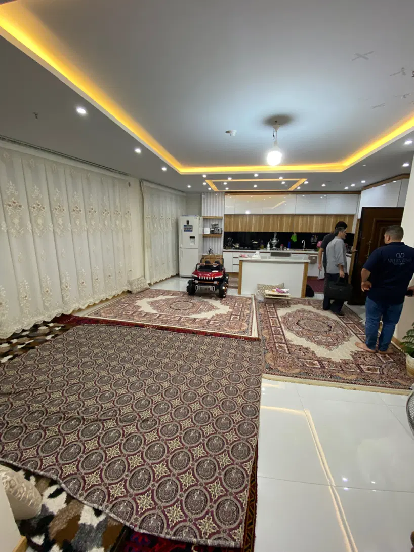 90متری_بسیارخوش نقشه_دوخواب_یکساله _قیمت عالی