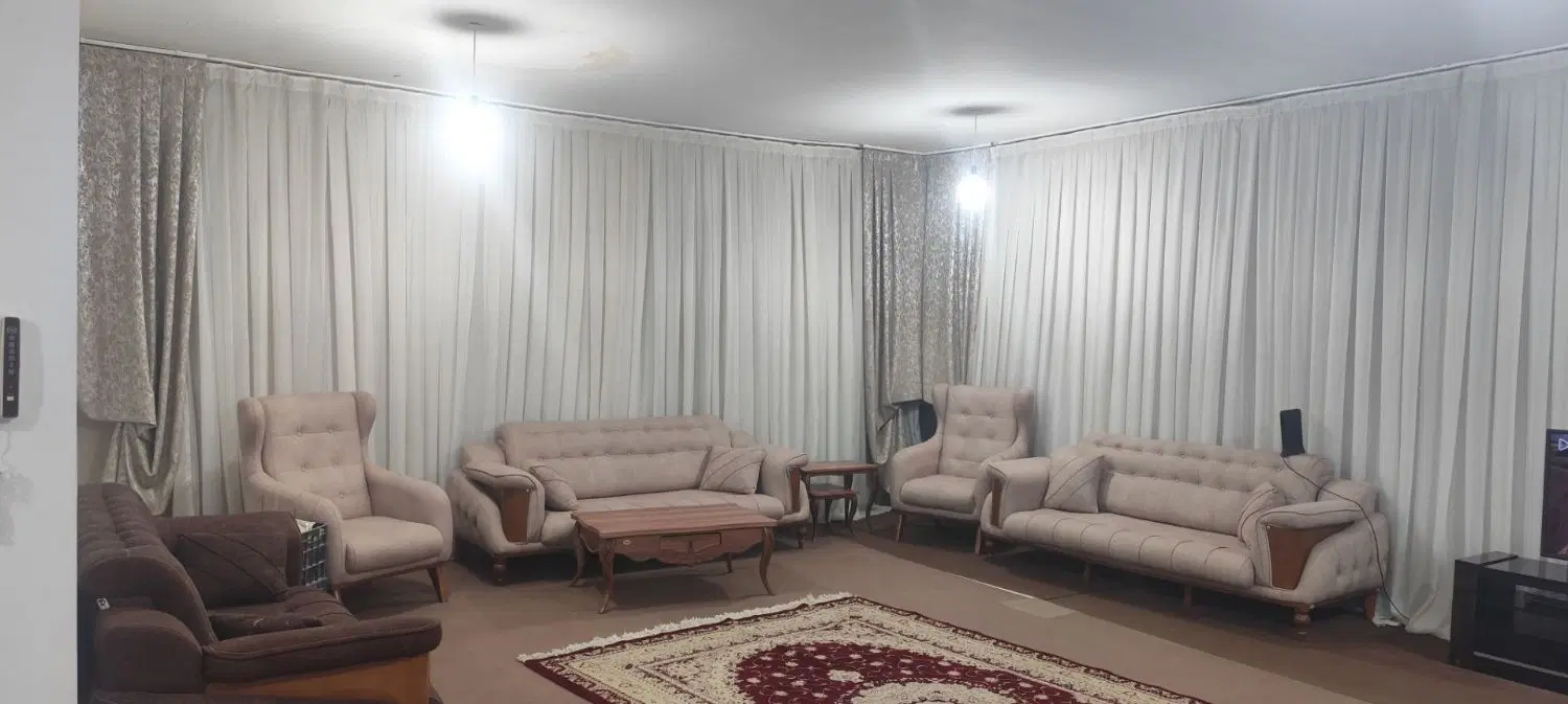 خانه دو طبقه با ۳ اتاق   در محله نور
