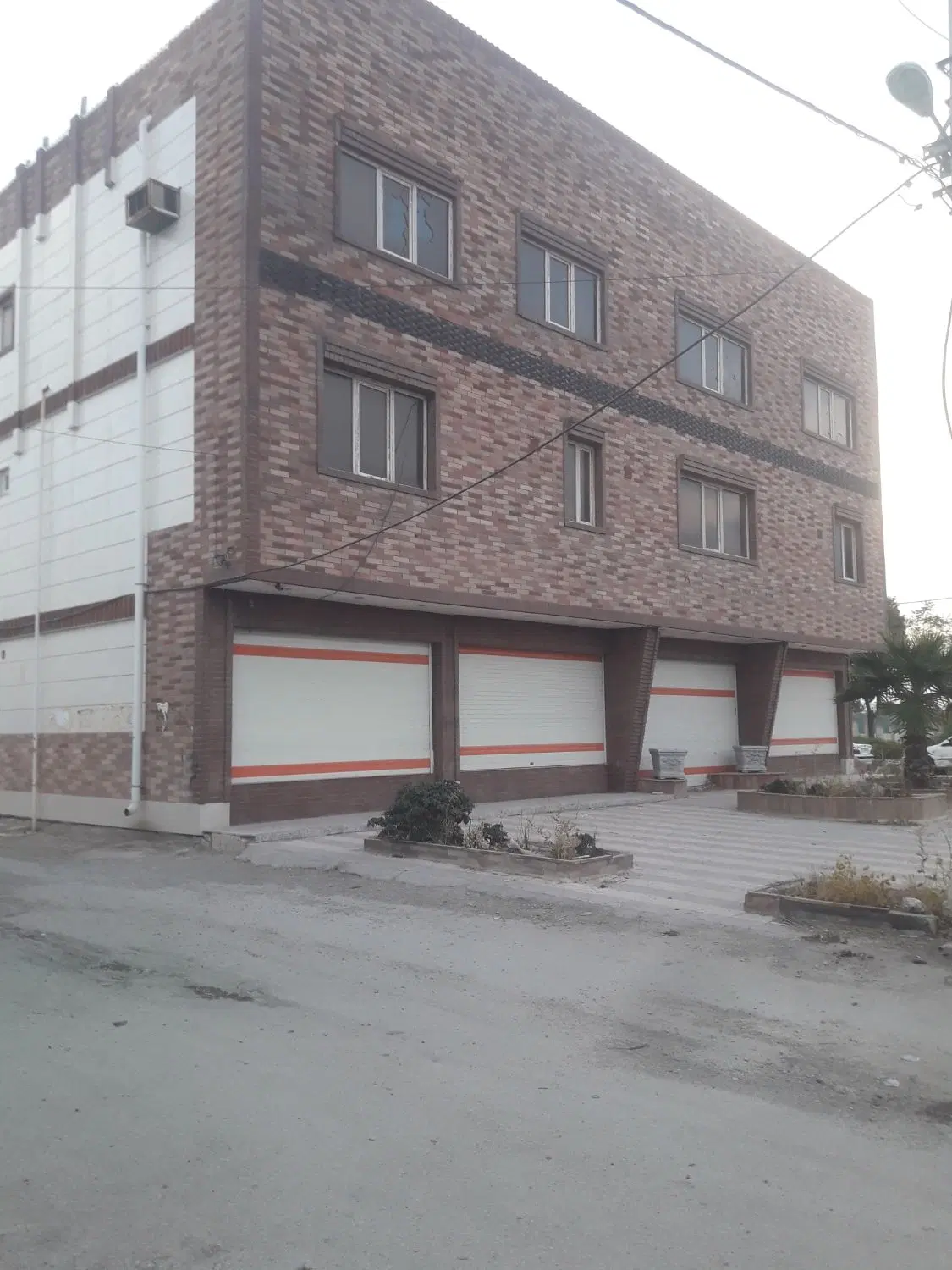ساختمان پزشکان درمانگاه اداری دارو مطب بدرآبادعلیا