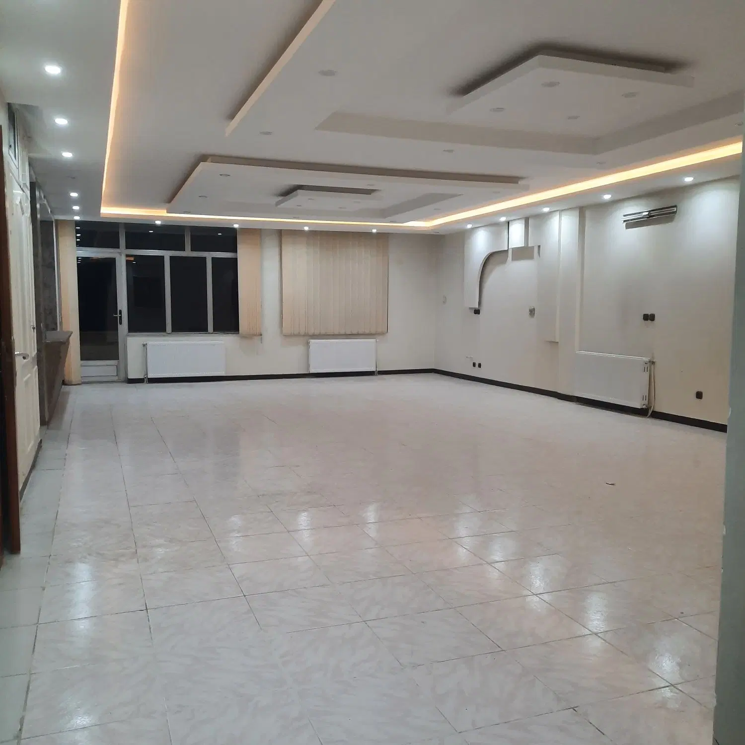 اجاره آپارتمان ۲۲۰ متری شیخ صدوق جنوبی
