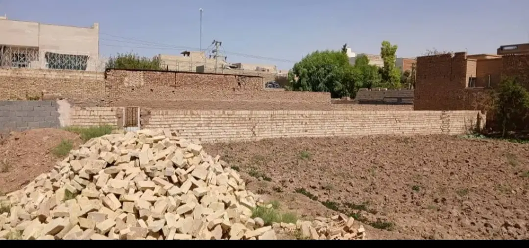 زمین مسکونی جمع و جور خورسند شهربابک