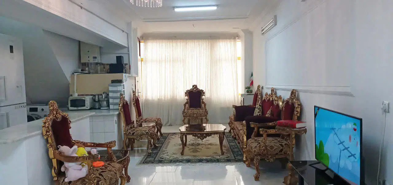 ۷۵ متری تمیز و با نور عالی آفتاب ۲۴ به سمت ملل