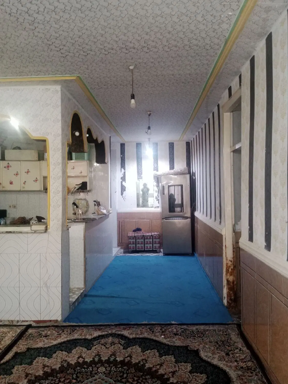 کوی گلدشت خیابان ارغوان ۳ بحر اصلی خیابان.