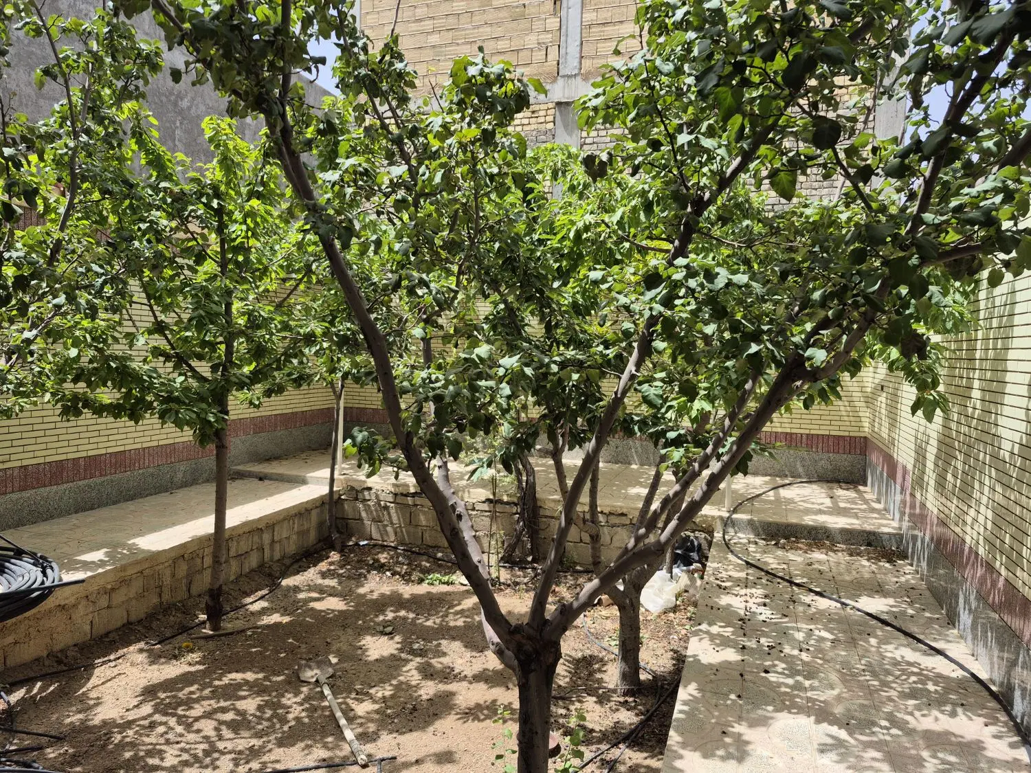 فروش منزل ۳طبقه در شهر چرمهین