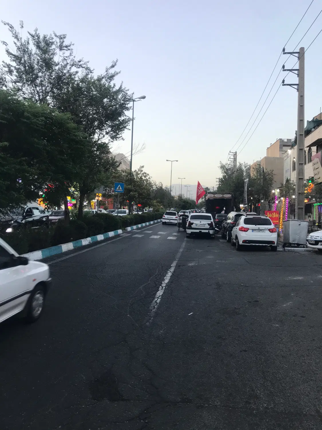 مغازه ۶۳ متر همکف بلوار شاهد