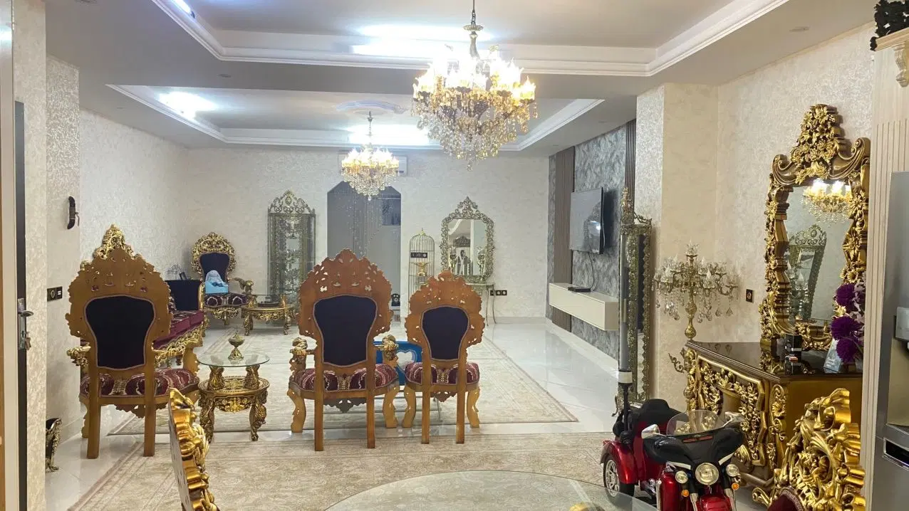 فروش‌واحد۱۰۸مترروبه‌جلو۲خواب‌‌انباری‌بدون‌پارکینگ