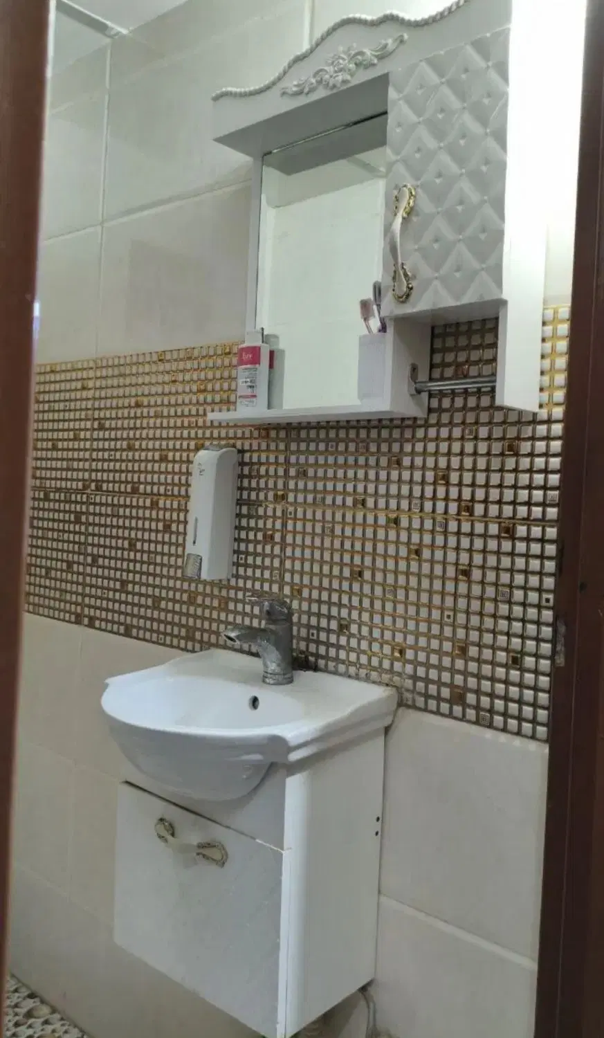 منزل ویلایی عبدالرزاق خیابان اصلی