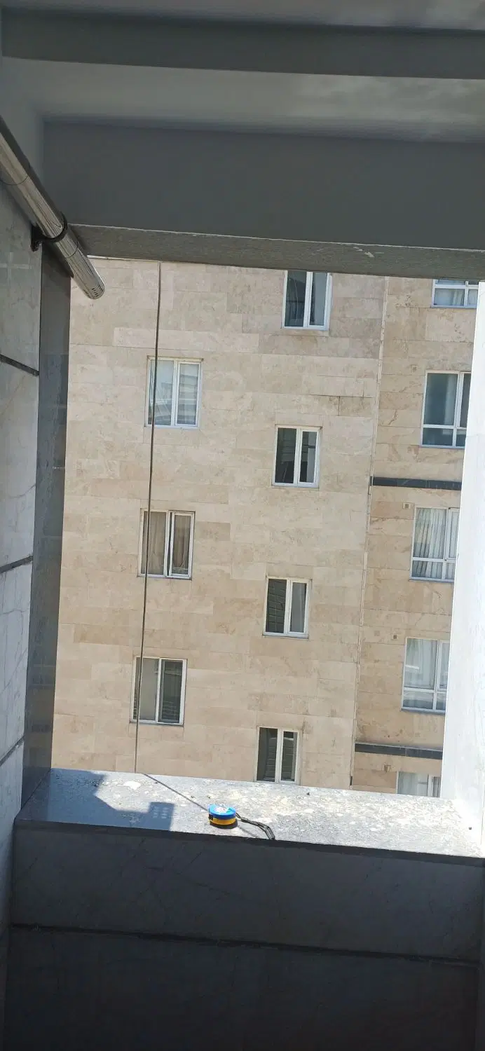 همخونه خانم